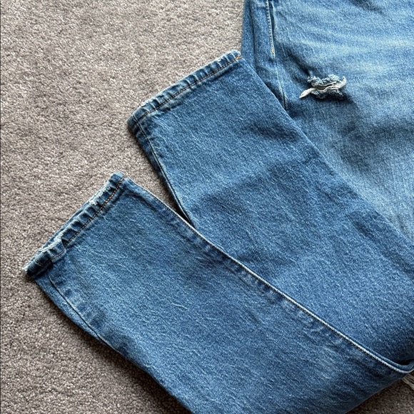 Levi 501 - Picture 2 of 5